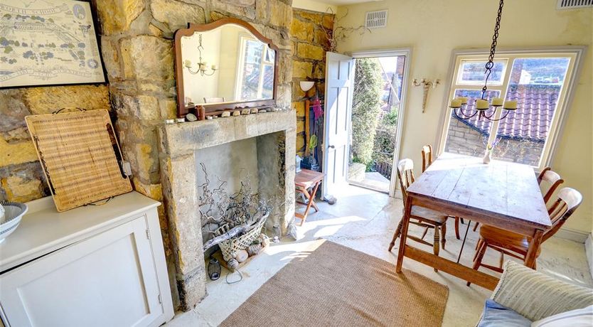 Photo of 3 Bed in Whitby