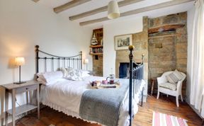 Photo of 3 Bed in Whitby