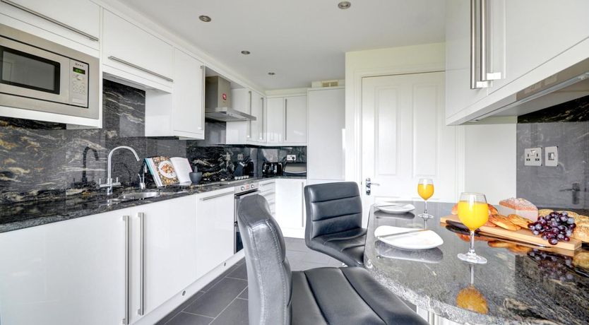 Photo of 2 Bed in Whitby