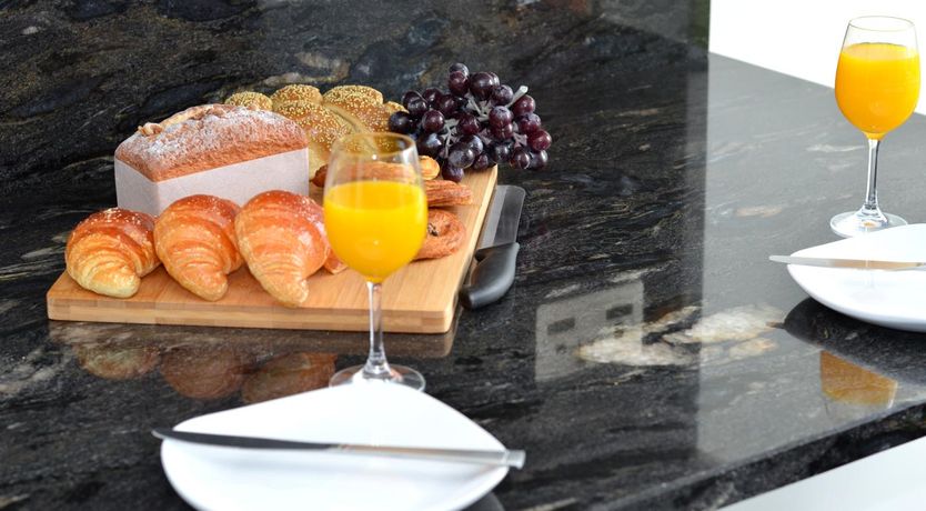 Photo of 2 Bed in Whitby