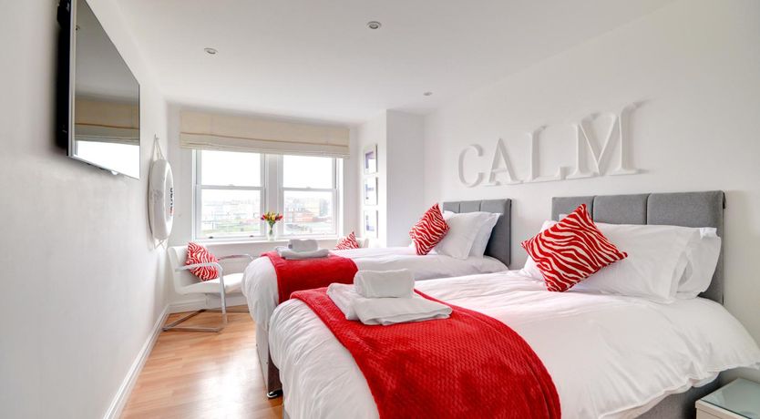 Photo of 2 Bed in Whitby