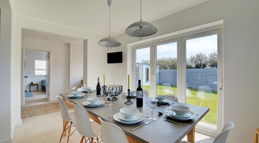 Photo of 6 Bed in Constantine Bay