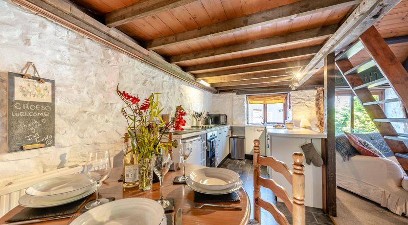 Photo of 2 Bed in Llandeilo