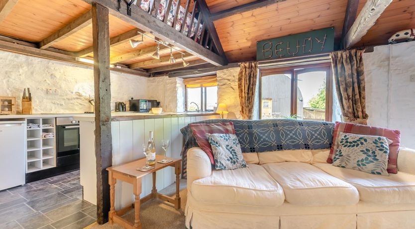 Photo of 2 Bed in Llandeilo