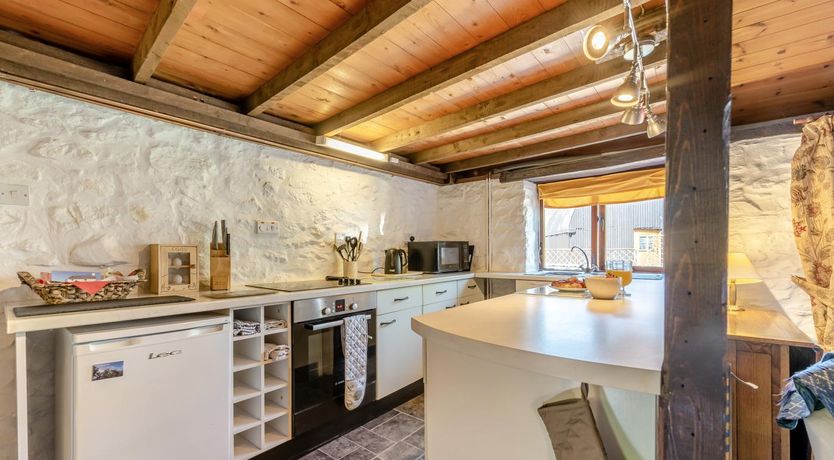 Photo of 2 Bed in Llandeilo