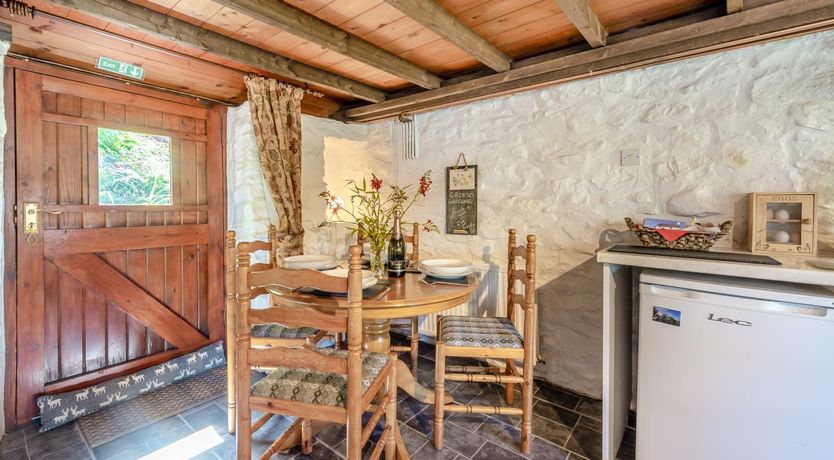 Photo of 2 Bed in Llandeilo