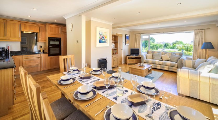 Photo of 4 Bed in Abersoch