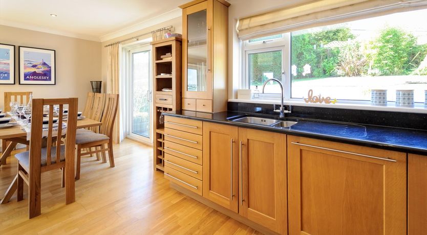 Photo of 4 Bed in Abersoch