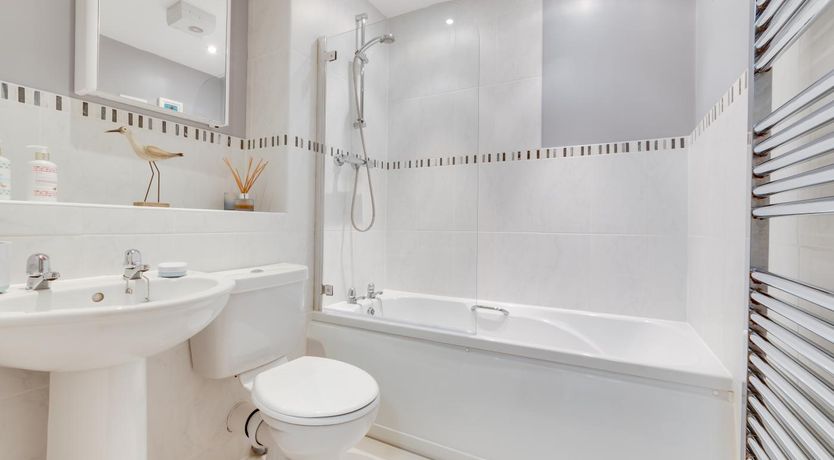 Photo of 2 Bed in Whitby