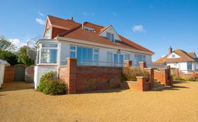 Photo of 4 Bed in Old Hunstanton