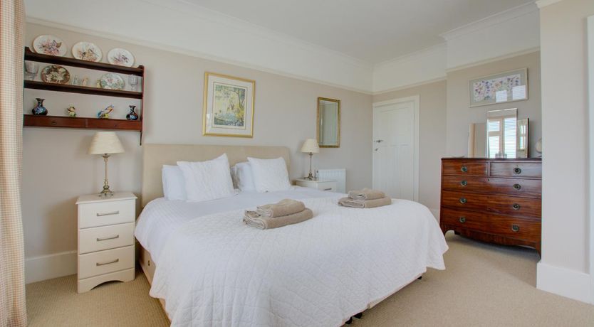 Photo of 4 Bed in Old Hunstanton