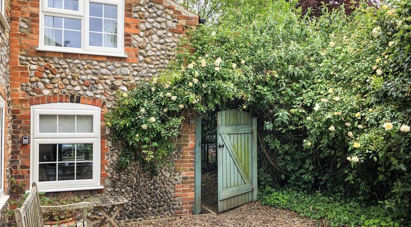 Photo of 2 Bed in Holt