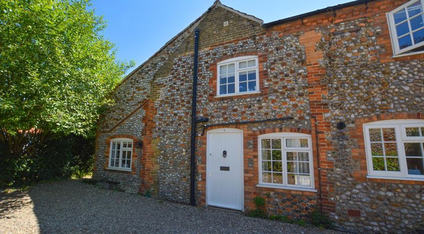 Photo of 2 Bed in Holt