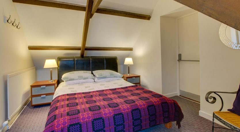 Photo of 2 Bed in Cardigan