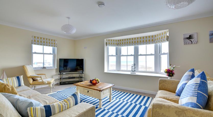 Photo of 5 Bed in Amroth