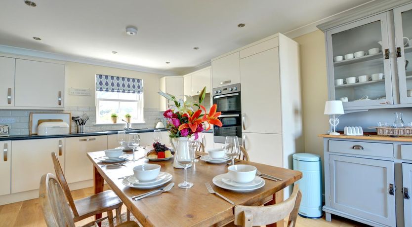 Photo of 5 Bed in Amroth