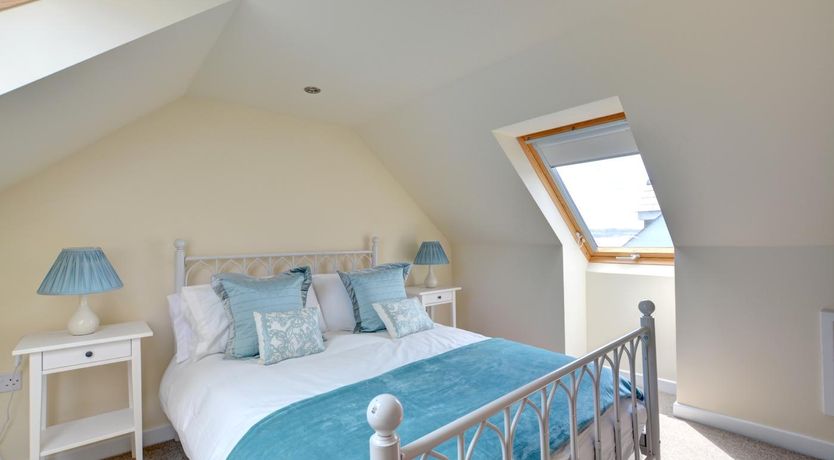 Photo of 5 Bed in Amroth