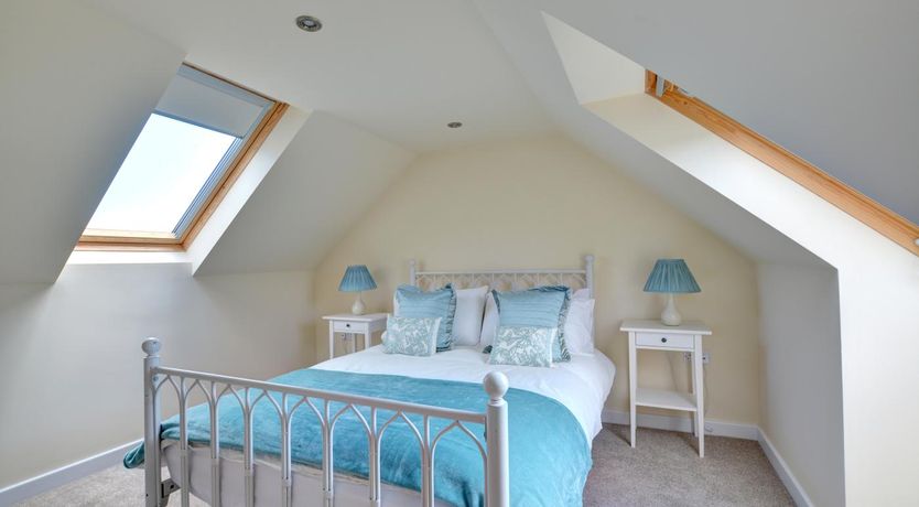 Photo of 5 Bed in Amroth