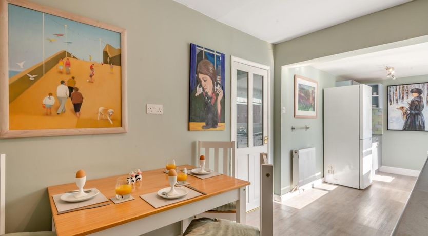 Photo of 4 Bed in Overstrand