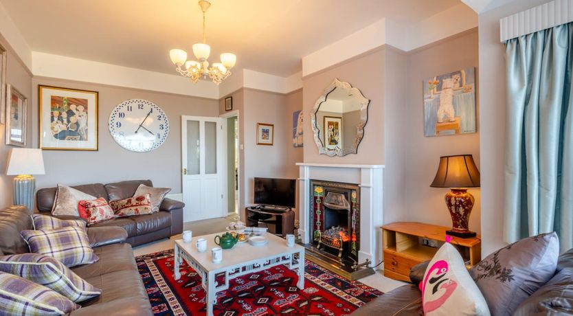 Photo of 4 Bed in Overstrand