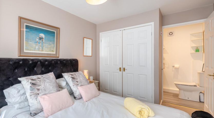 Photo of 4 Bed in Overstrand