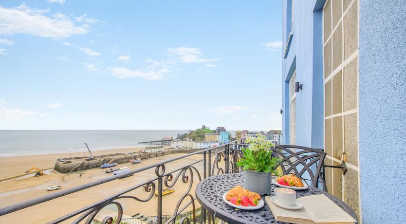 Photo of 2 Bed in Tenby