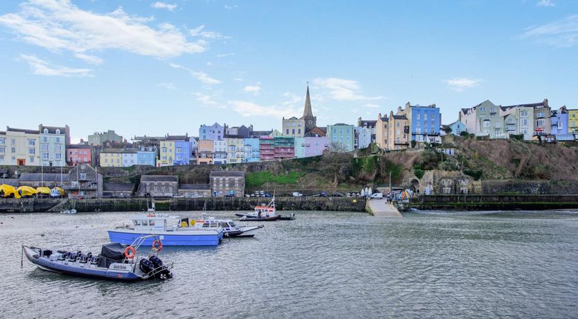 Photo of 2 Bed in Tenby