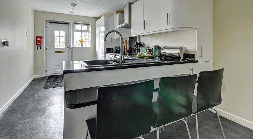 Photo of 1 Bed in Northam, Bideford