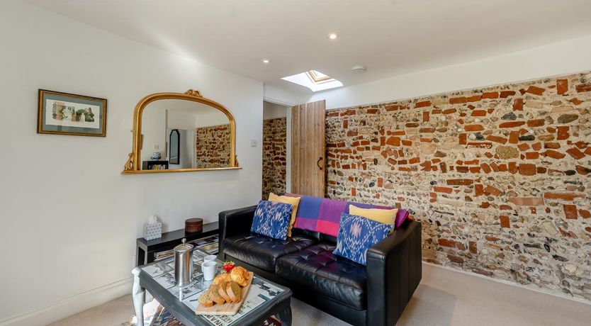 Photo of 1 Bed in Snape