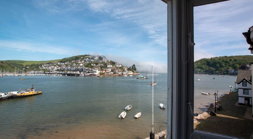 Photo of 3 Bed in Dartmouth