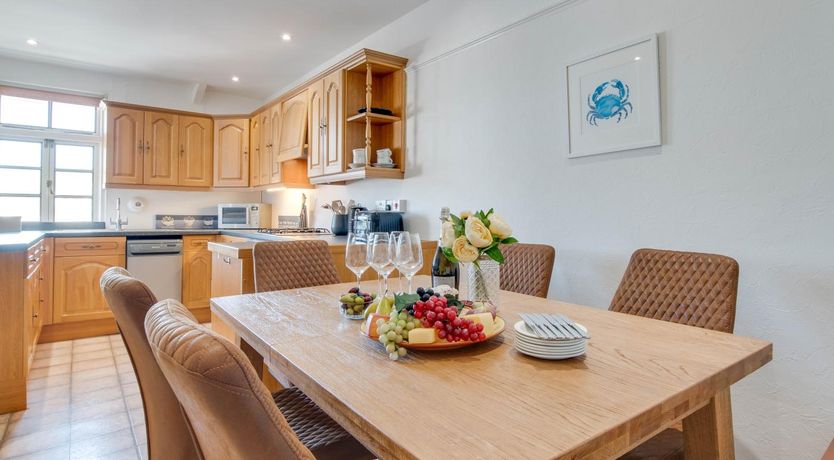 Photo of 3 Bed in Dartmouth