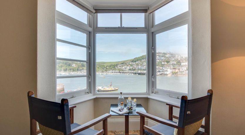 Photo of 3 Bed in Dartmouth