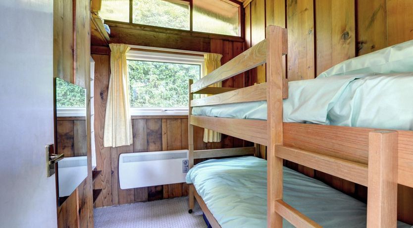 Photo of 3 Bed in Broad Haven