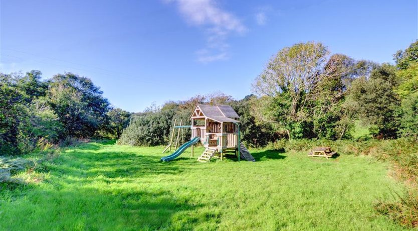 Photo of 3 Bed in Broad Haven