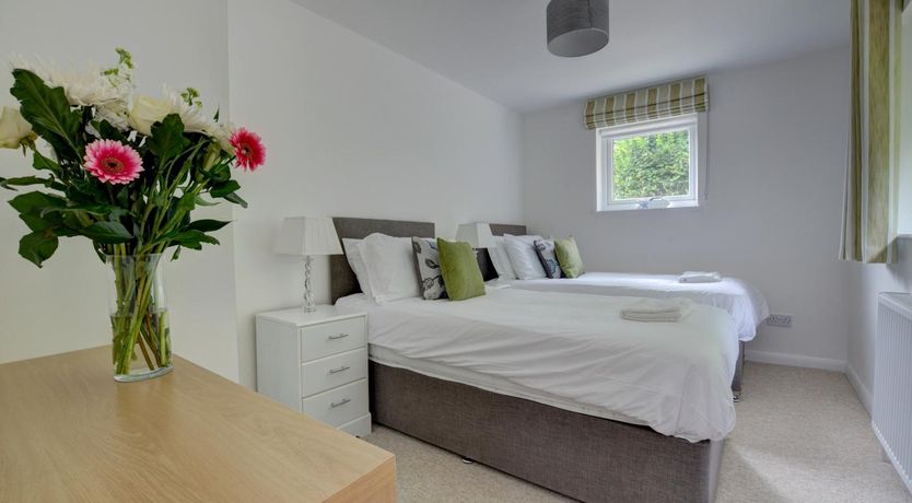 Photo of 4 Bed in Ilfracombe
