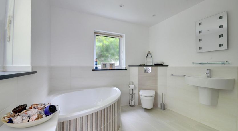 Photo of 4 Bed in Ilfracombe