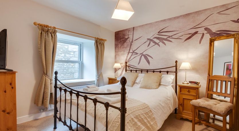 Photo of 5 Bed in Kettlewell