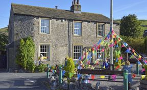 Photo of 5 Bed in Kettlewell