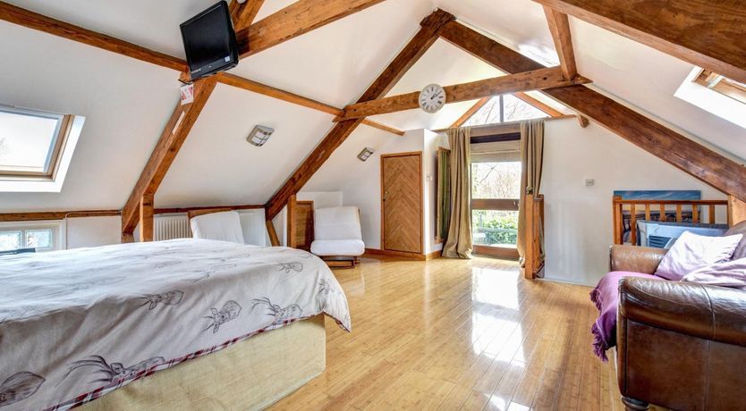 Photo of 2 Bed in Llandysul