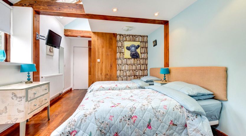 Photo of 2 Bed in Llandysul