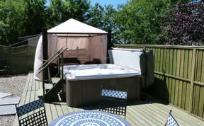 Photo of 2 Bed in Llandysul