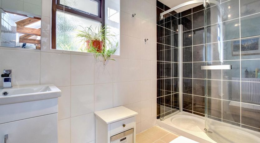 Photo of 2 Bed in Llandysul