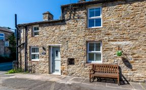 Photo of 2 Bed in Bainbridge