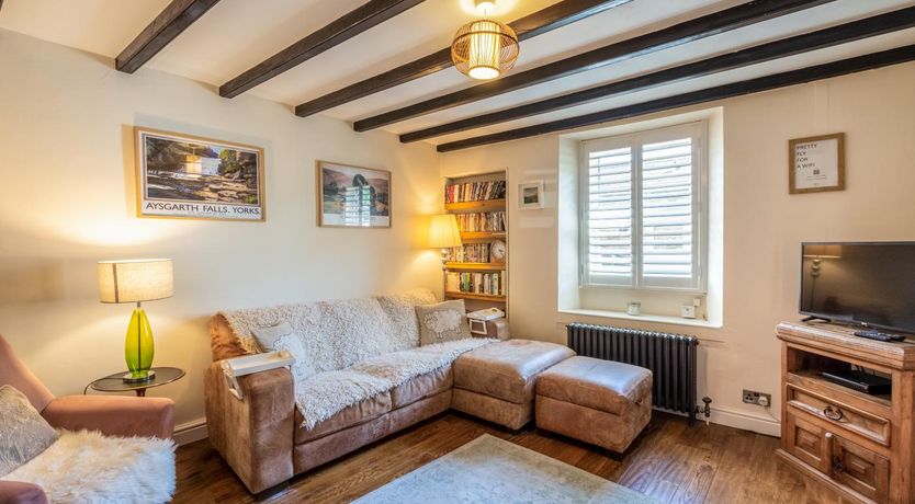 Photo of 2 Bed in Bainbridge