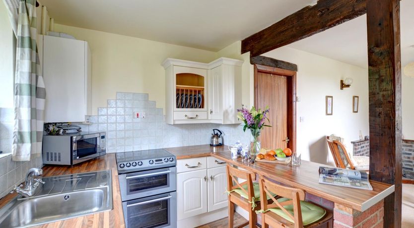 Photo of 1 Bed in Llanerchymedd