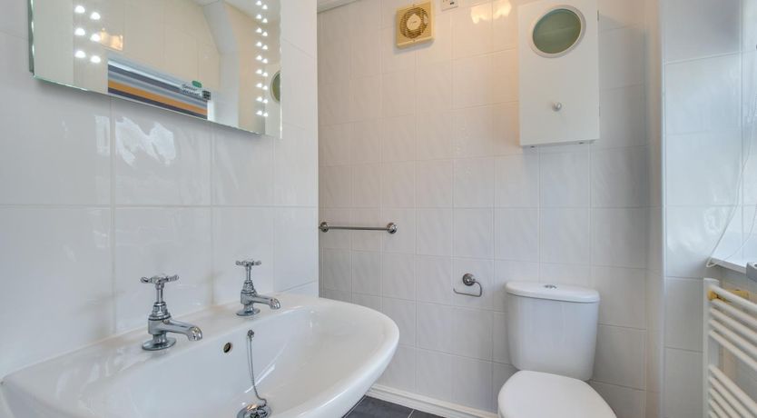 Photo of 1 Bed in Cardigan