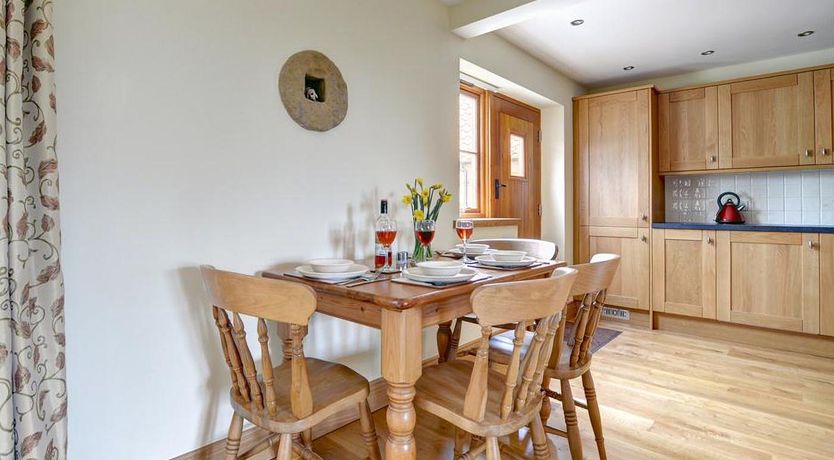 Photo of 2 Bed in Whitby