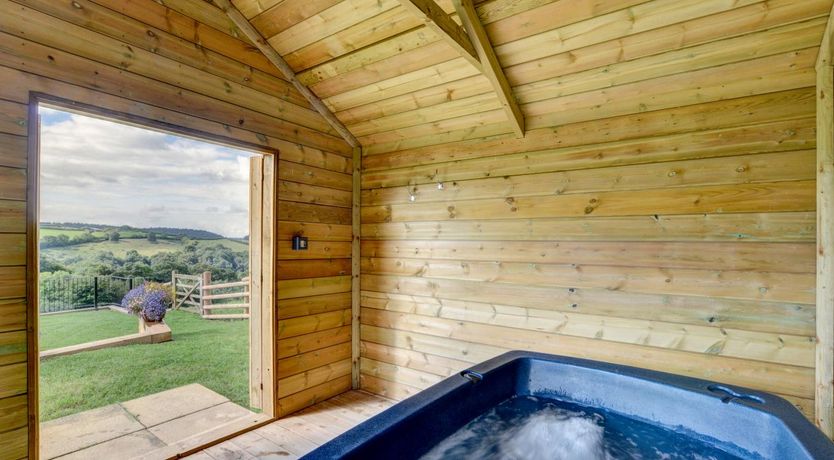 Photo of 1 Bed in Tiverton