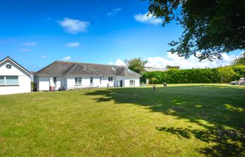 5 Bed in Padstow Holiday Home