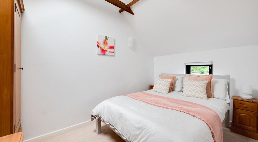 Photo of 3 Bed in Holbrook